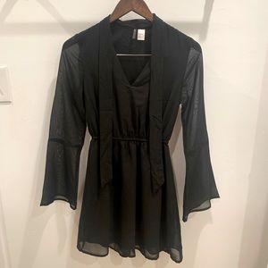 H&M Divided Black long sleeve Dress